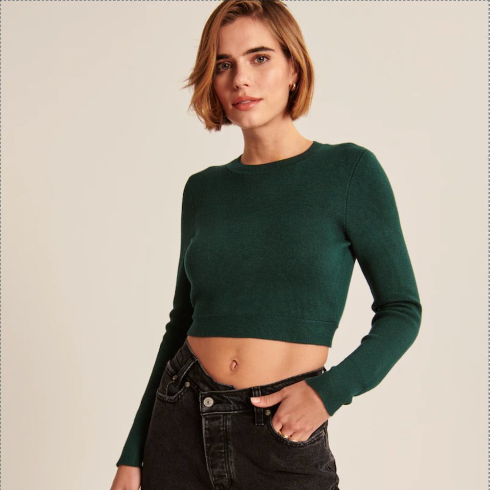 NWT Abercrombie and Fitch Open-back Tie Sweater